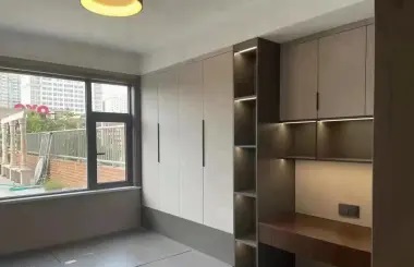 专业生产销售全屋订制（鞋柜酒柜阳台柜衣柜橱柜